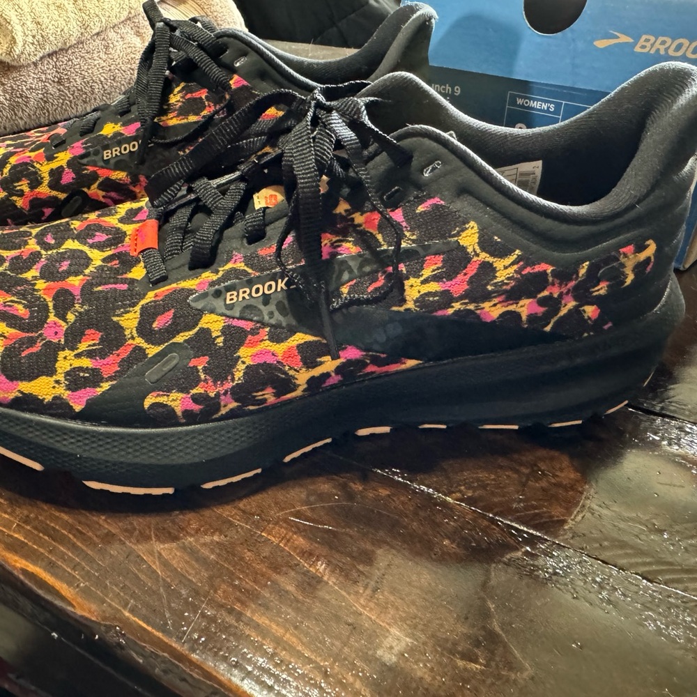 Brooks Launch 9 Run Wild Womens Running Shoe, brand new never worn. Size 8.5